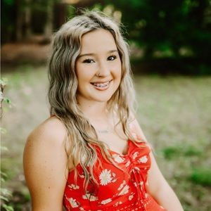 Meet your Posher, Lexie